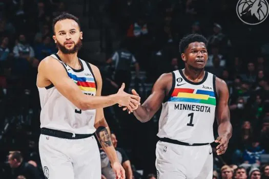 Minnesota Timberwolves bate Memphis Grizzlies em noite de protestos na NBA