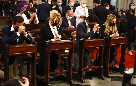 Missa de sétimo dia de Bruno Covas é celebrada na Catedral da Sé