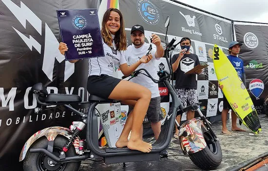 Ganhadores do Hang Loose Surf Attack 2021 são premiados com scooters elétricas da Mobyou