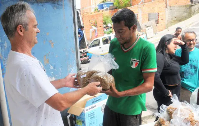 Prefeitura e Semasa levam Moeda Pet aos núcleos Maurício de Medeiros e Ciprestes