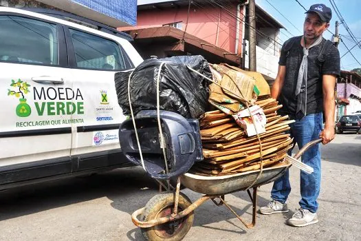 Representantes de São Carlos visitam Santo André para conhecer programa Moeda Verde