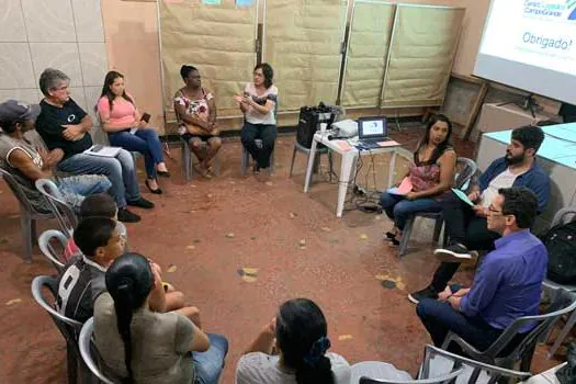 Oficina do Centro Logístico reúne moradores de Paranapiacaba