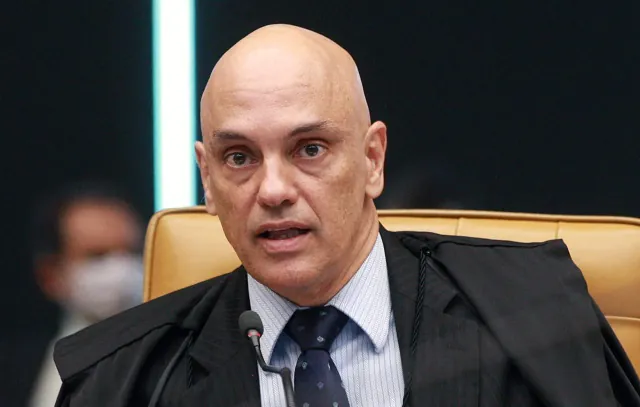 Presos por atos golpistas só podem receber visita com autorização de Moraes