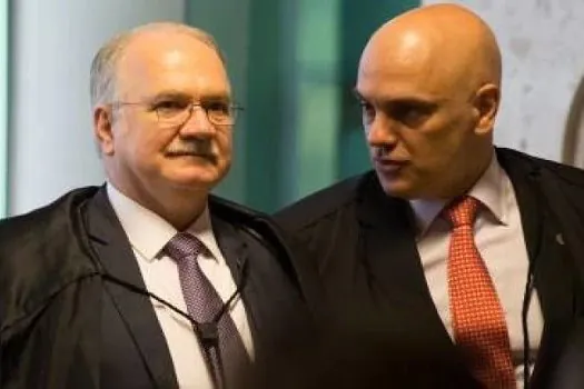 Moraes e Fachin deixam Planalto após reunião com Bolsonaro sem falar com imprensa