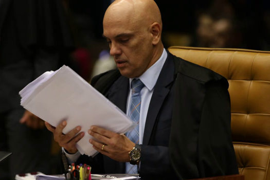 Moraes nega autorização para Bolsonaro ir à posse de Trump