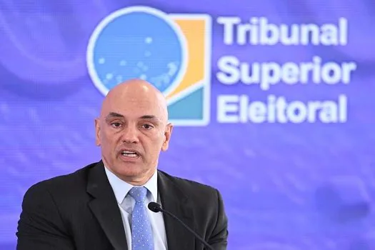 ‘Encerramos eleição em mais de 73 países’, diz Moraes