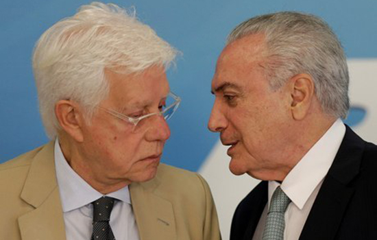 Lava Jato exibe a tribunal diálogo entre Temer e Moreira horas antes da prisão