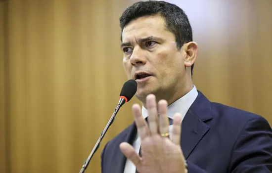 Moro: Políticos que me perdoem