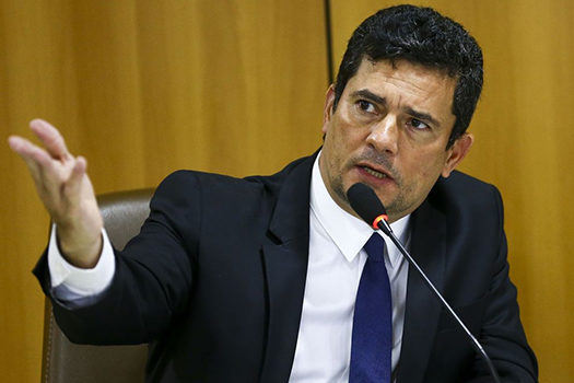 Moro cita governos do PT e diz que gestões anteriores garantiram autonomia à PF