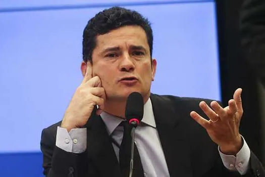 Caso envolvendo mensagens é diferente de áudios de Dilma, diz Moro