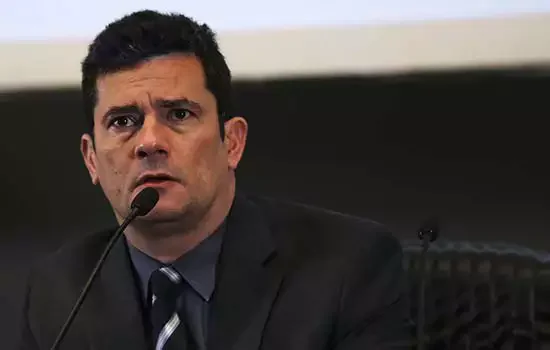 Moro diz que segue “à disposição” da 3ª via