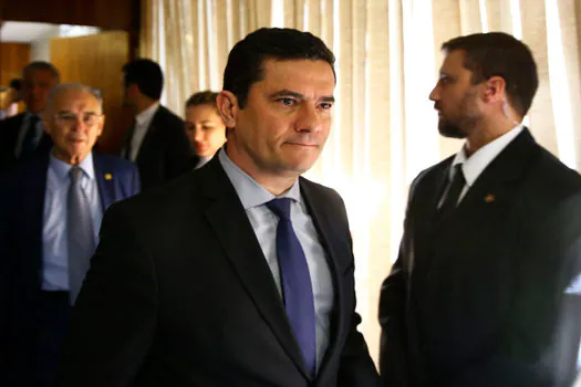 Moro espera que reportagens de site não afetem projeto anticrime