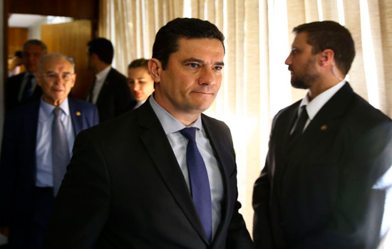 Moro espera que reportagens de site não afetem projeto anticrime