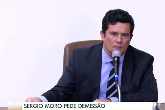 Moro anuncia demissão e acusa Bolsonaro de interferir na PF_x000D_