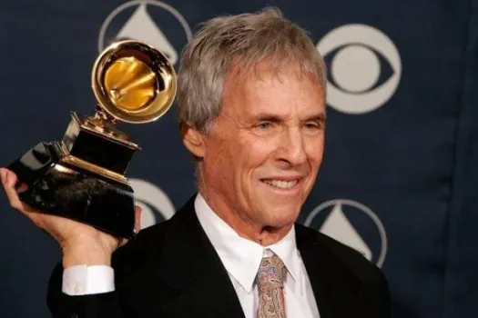 Morre aos 94 anos Burt Bacharach, compositor de sucessos inesquecíveis