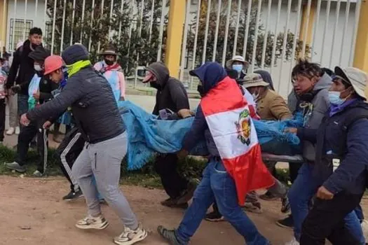 Peru: sobe para 17 número de mortos em confrontos entre manifestantes e policiais