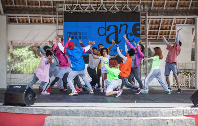 Programa Qualificação em Artes abre inscrições para Grupos de Teatro e Dança