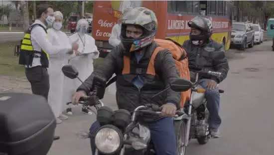 Videoaulas de manutenção de motos auxiliam o motofretista