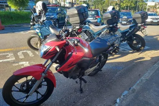 GCM de Santo André recupera moto furtada durante patrulha na Avenida Itamarati