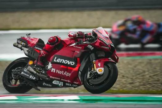 Com recorde de tempo, Bezzecchi supera Bagnaia e faz pole na Etapa da Holanda de MotoGP