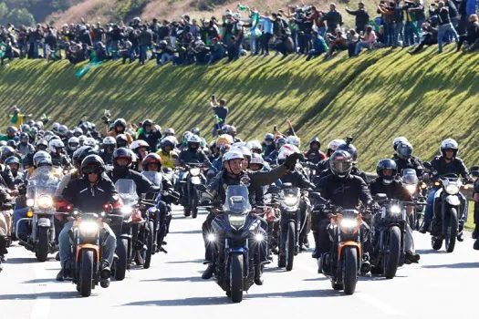 Presidente participa de motociata em Florianópolis