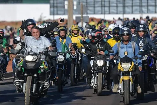 Bolsonaro: “Rezo para que o nosso povo não experimente as dores do comunismo”