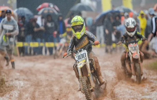 Husqvarna Power Husky/Goldentyre disputa mais 2 etapas do Brasileiro de Motocross