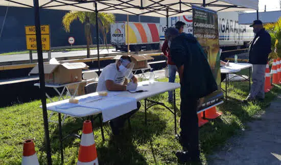 CCR ViaOeste e Sest Senat orientam motoristas sobre prevenção à Covid-19