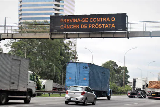 Mensagem alerta motorista nas rodovias sobre prevenção do câncer de próstata