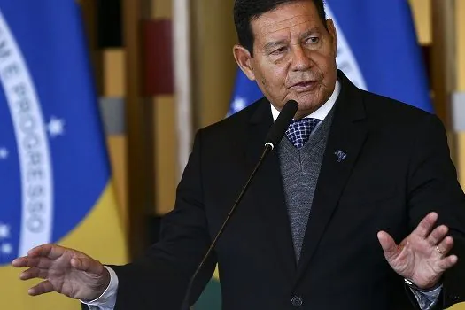 Brasil quer agregar valor a exportações à China, diz Mourão