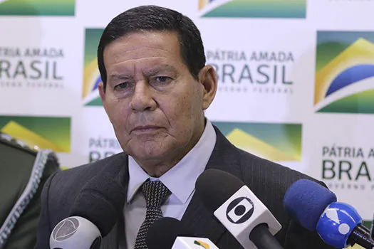 Mourão: governo deve negociar com o Congresso com clareza e paciência