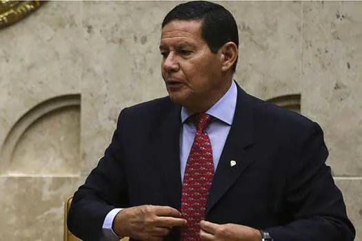 Mourão descarta incentivos para evitar fechamento de fábrica da Ford