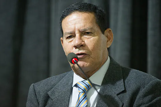 Mourão defende retomada de posição histórica do Brasil na política internacional