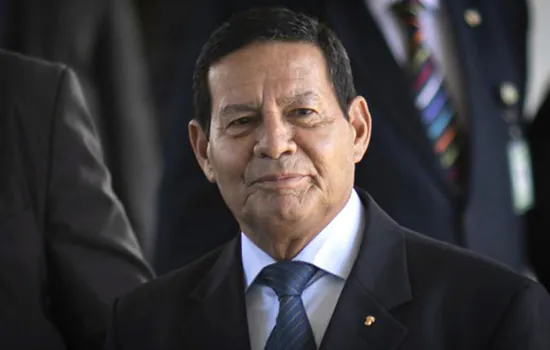 Mourão exalta 130 anos da República: ‘nova etapa de evolução política e social’