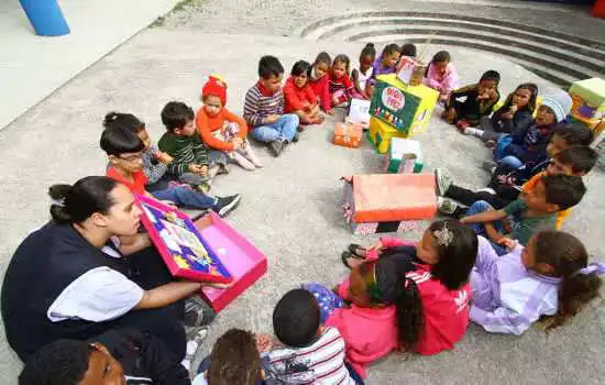 Dia Nacional do Livro Infantil é comemorado nas Salas de Leitura da rede estadual