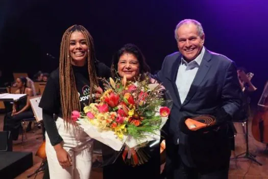 Luiza Helena Trajano é homenageada na primeira edição do Prêmio Jovens do Brasil