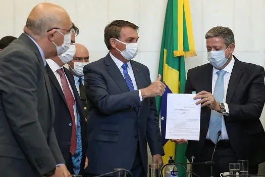 Governo publica MP do Auxílio Brasil e mensagem de envio da PEC dos Precatórios