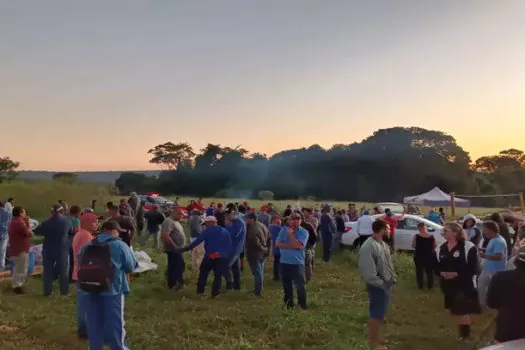 MST invade fazenda da União no interior de Goiás_x000D_