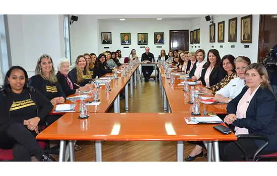 Empreendedoras participam de encontro para troca de experiências