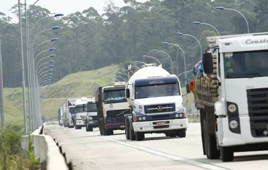 Participação feminina deve crescer no transporte de carga nos próximos anos