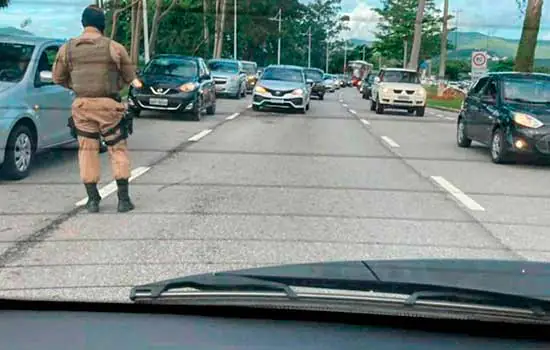 Motoristas que protestaram contra Bolsonaro foram multados em até R$ 6 mil