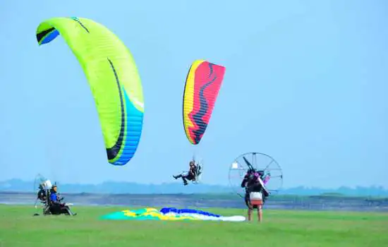 Brasil recebe pela 1ª vez um mundial de paramotor clássico FAI