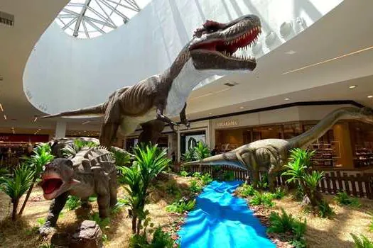 T-Rex, Raptores e Branquiossauros invadem o Grand Plaza Shopping