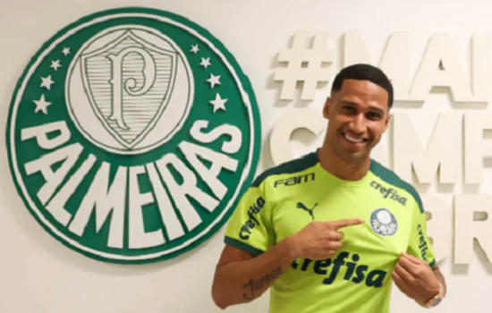 Murilo chega ao Palmeiras de olho em vaga no time titular