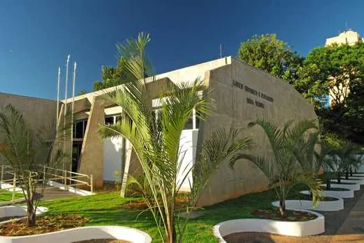 Museu Índia Vanuíre exibe documentário “Filhos da Terra”, da série Índios do Brasil