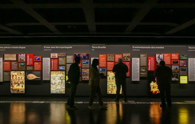 Museu da Língua Portuguesa e Museu do Futebol são opções de passeio no dia 7 de Setembro