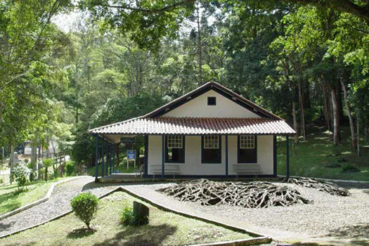 Dívida faz museu de Santos Dumont fechar as portas