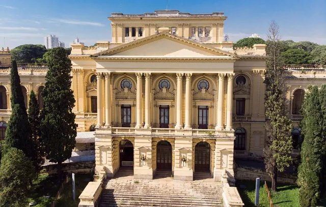 Museu do Ipiranga passa a cobrar entrada e a abrir mais cedo