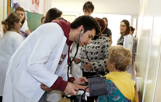 Alunos da MedABC organizam mutirão de atendimentos na 16ª Feira de Saúde