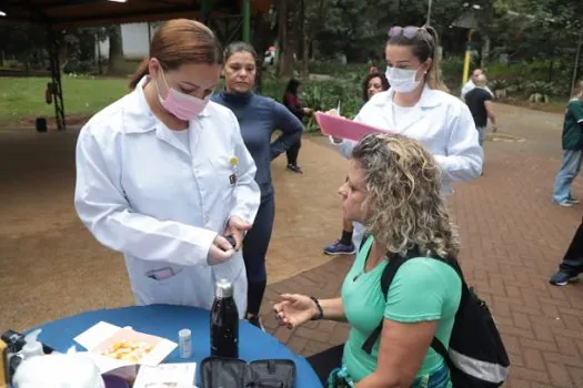 Saúde de Santo André leva usuários da rede para fazer atividades no Parque Pignatari